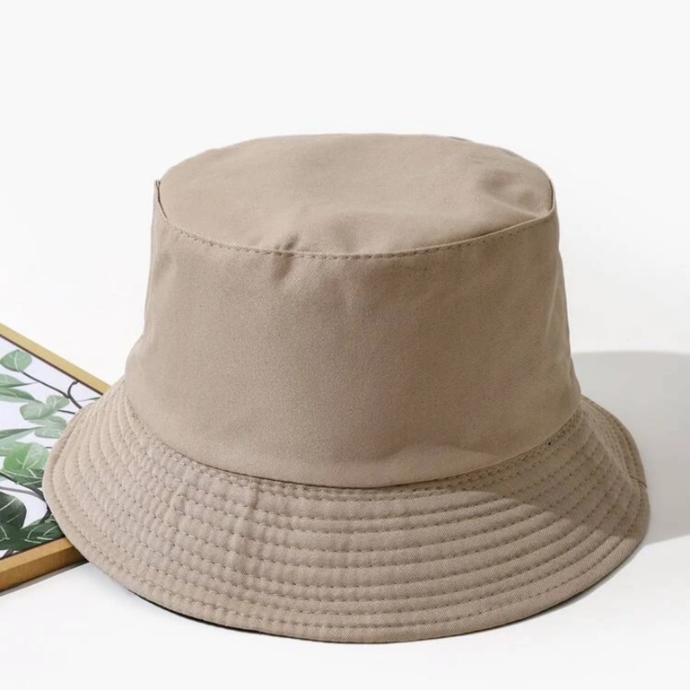 Reversible bucket hat